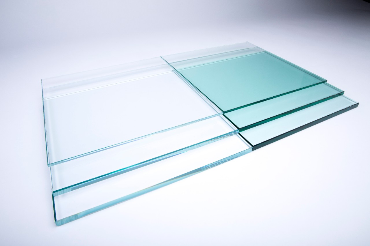 high transmittance glass sourced from soda ash dense comparison