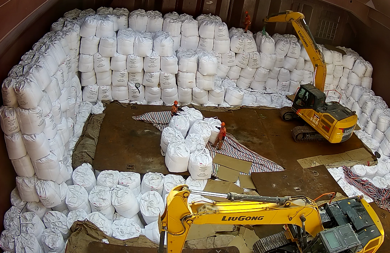 organize soda ash light in cabin