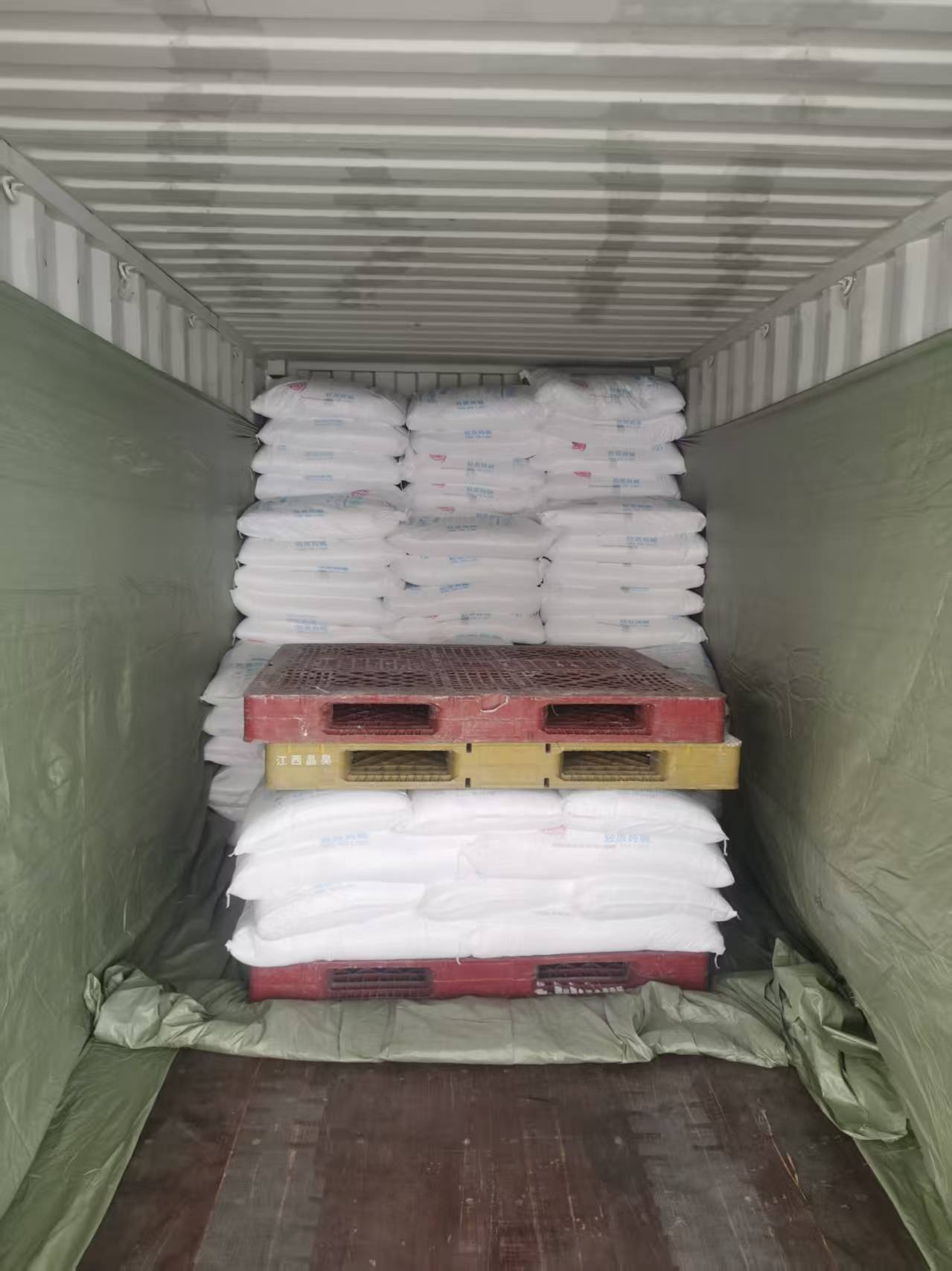 light soda ash in the container