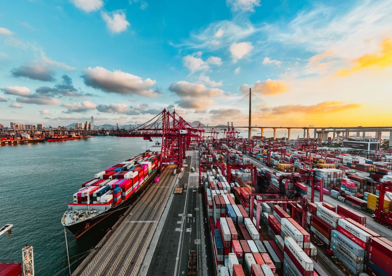 Supply chain bottleneck logistics congestion